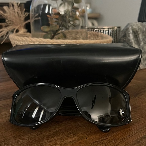 Marc Jacobs Accessories - Marc Jacobs Sunglasses
